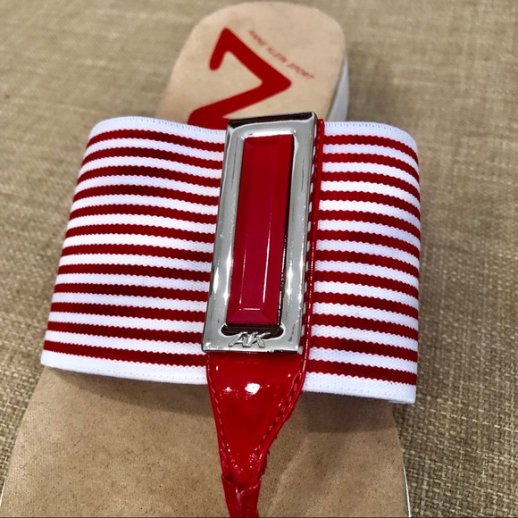 NEW AK Sport slip on sandals wide elastic band - Picture 3 of 6